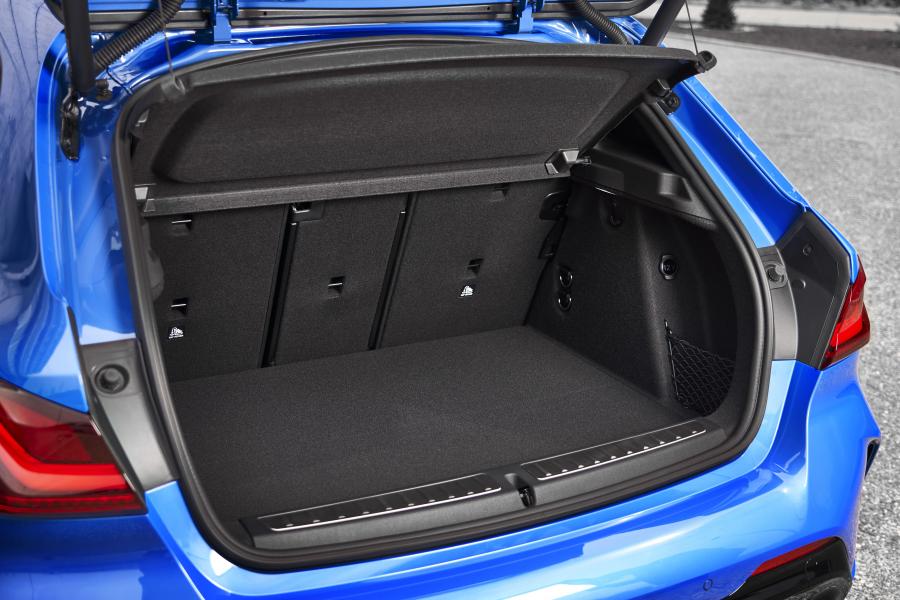 Багажник BMW M135i xDrive (F40) 2019 года  (WW) (фото 33 из 189)